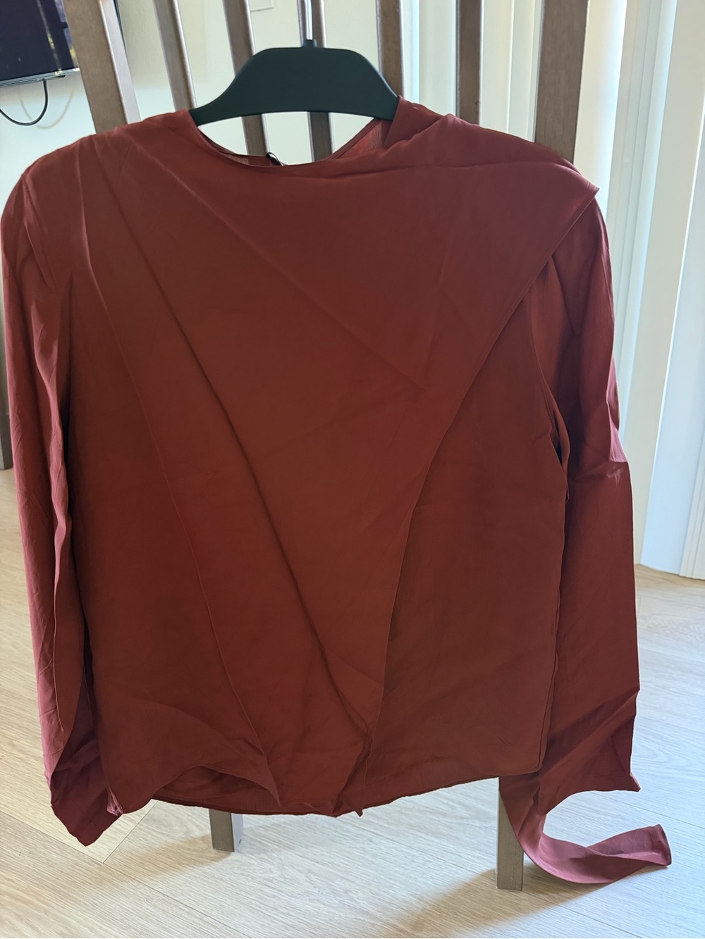 Massimo Dutti Long-Sleeve Crewneck Top in Rust Red, Size XS